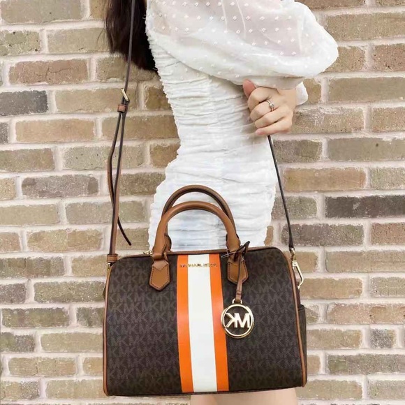 BUNDLE💞NWT Michael Kors Satchel & Wallet - Picture 2 of 14